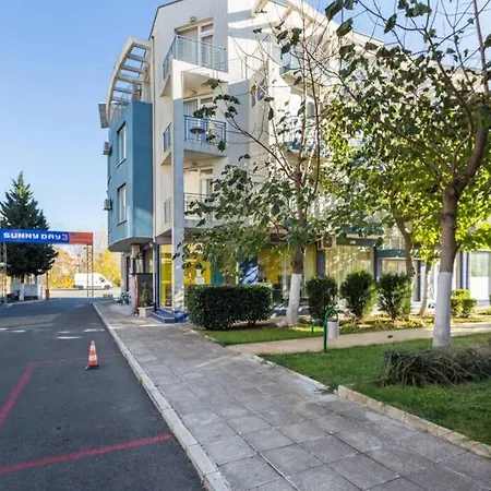 Красивая Просторная Студия На 2-Х. К-С Санни Дей 3 公寓